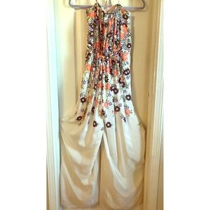 NWOT floral jumpsuit with movable straps
